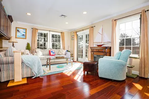 39 Dundas Ave, Warwick, RI 02889 photo 6