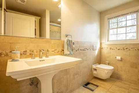 39 Dundas Ave, Warwick, RI 02889 photo 11
