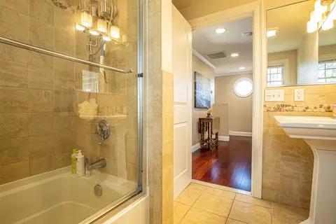39 Dundas Ave, Warwick, RI 02889 photo 12