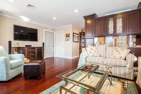 39 Dundas Ave, Warwick, RI 02889 photo 5