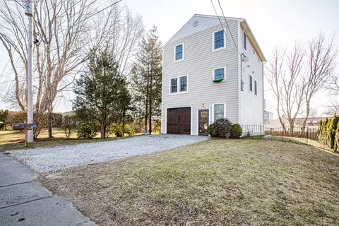 39 Dundas Ave, Warwick, RI 02889 photo 1