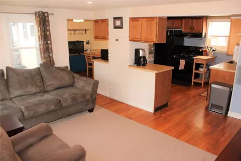 164 Bartlett Dr, Warwick, RI 02886 photo 9