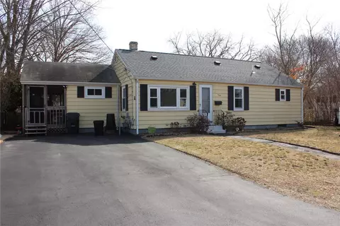 164 Bartlett Dr, Warwick, RI 02886 photo 1