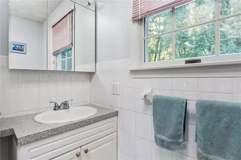 328 Brookline Dr, Warwick, RI 02886 photo 25