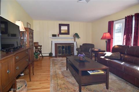 5 Algonquin Dr, Warwick, RI 02888 photo 5