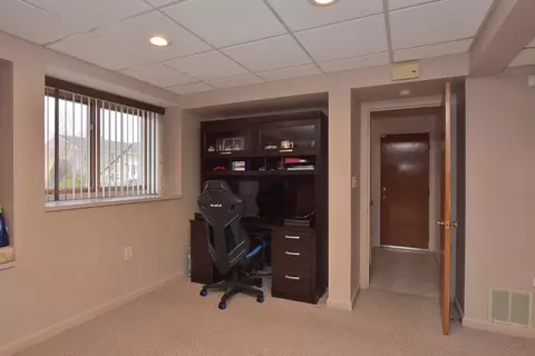 207 Wellspring Dr, Warwick, RI 02886 photo 7