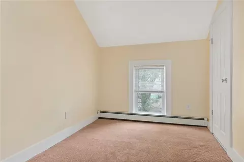 34 New St, Mapleville, RI 02839 photo 17