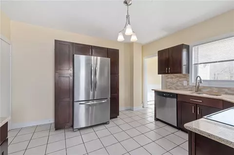 34 New St, Mapleville, RI 02839 photo 6