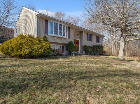 75 Meadow Lark Dr, Cranston, RI 02921 photo 1