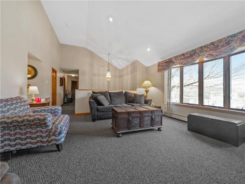 75 Meadow Lark Dr, Cranston, RI 02921 photo 3