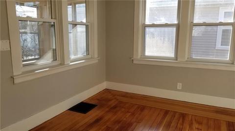 147 Ottawa Ave, Warwick, RI 02889 photo 9
