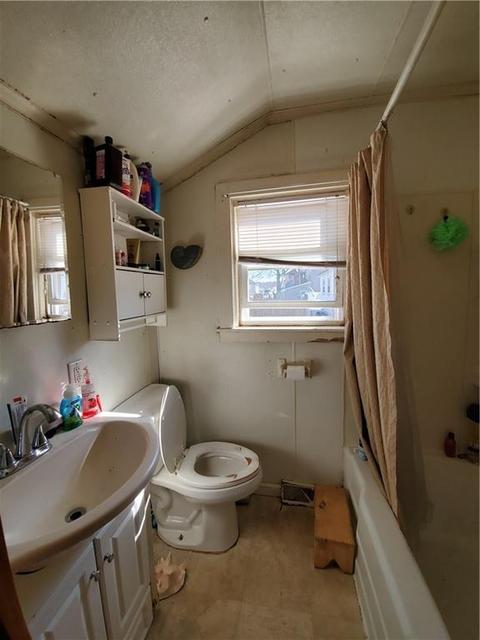 43 Mohawk Ave, Warwick, RI 02889 photo 15