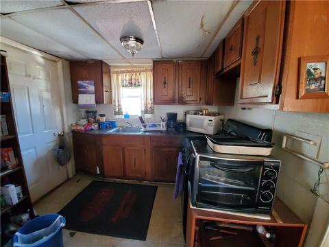 43 Mohawk Ave, Warwick, RI 02889 photo 4