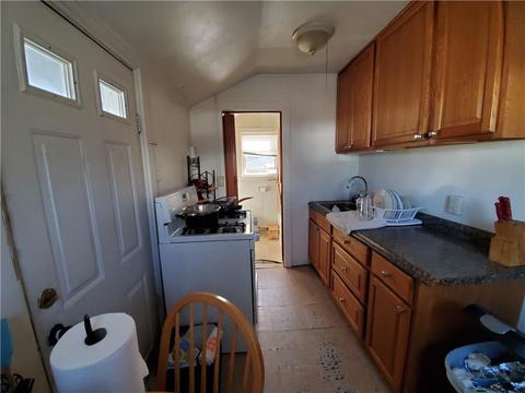 43 Mohawk Ave, Warwick, RI 02889 photo 12