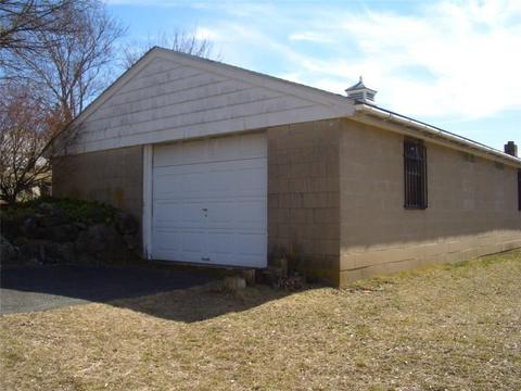 133 Read Ave, Coventry, RI 02816 photo 9