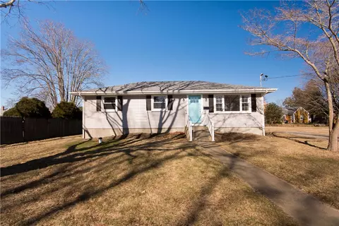 67 Duffield Rd, Bristol, RI 02809 photo 1