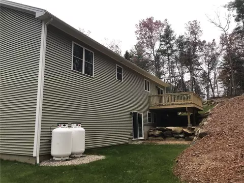 70 Vernon Dr, Glocester, RI 02814 photo 4