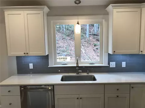 70 Vernon Dr, Glocester, RI 02814 photo 6