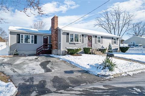 7 Star Ave, Woonsocket, RI 02895 photo 2