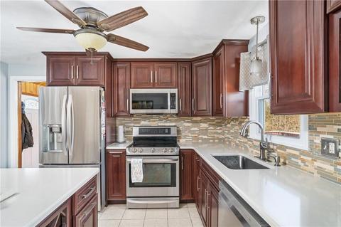 7 Star Ave, Woonsocket, RI 02895 photo 3