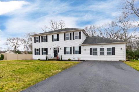 7 Ginger Trl, Coventry, RI 02816 photo 1