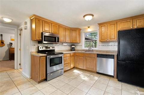 28 Mockingbird Dr, Exeter, RI 02822 photo 3