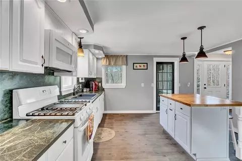 183 Tarklin Rd, Glocester, RI 02814 photo 5