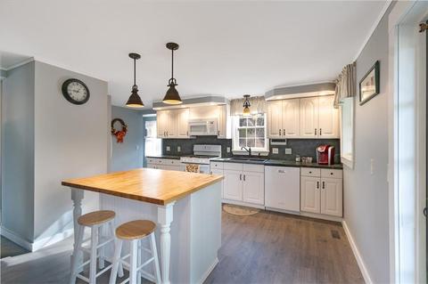 183 Tarklin Rd, Glocester, RI 02814 photo 4