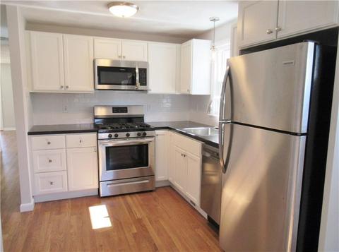 22 Colonial Rd, Coventry, RI 02816 photo 4