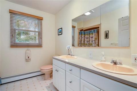 81 Castleton Dr, Cranston, RI 02921 photo 21