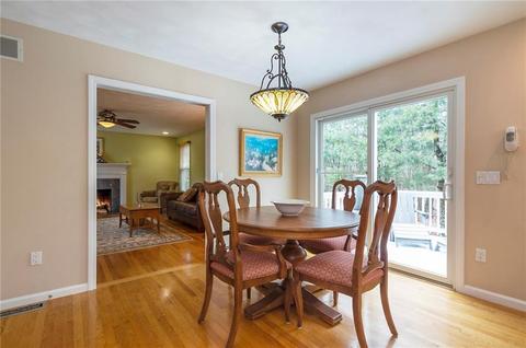 81 Castleton Dr, Cranston, RI 02921 photo 9
