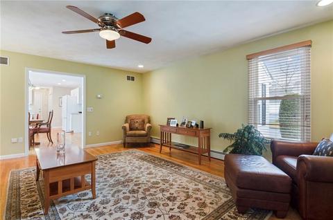 81 Castleton Dr, Cranston, RI 02921 photo 5