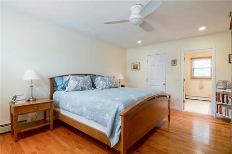 81 Castleton Dr, Cranston, RI 02921 photo 18