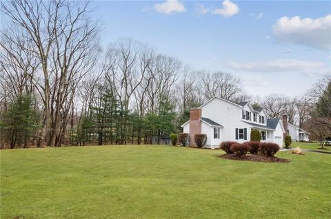 81 Castleton Dr, Cranston, RI 02921 photo 28