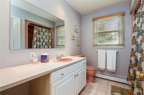 81 Castleton Dr, Cranston, RI 02921 photo 25