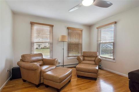 81 Castleton Dr, Cranston, RI 02921 photo 15