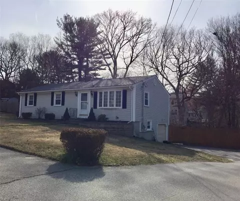 28 Centennial St, Coventry, RI 02816 photo 4