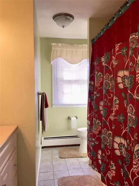 28 Centennial St, Coventry, RI 02816 photo 10