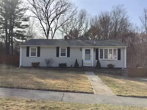 28 Centennial St, Coventry, RI 02816 photo 3