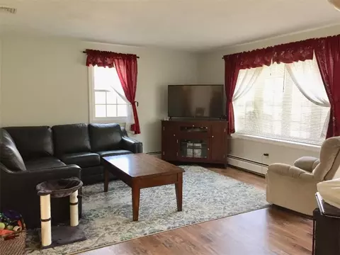 28 Centennial St, Coventry, RI 02816 photo 5