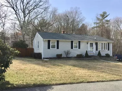28 Centennial St, Coventry, RI 02816 photo 2
