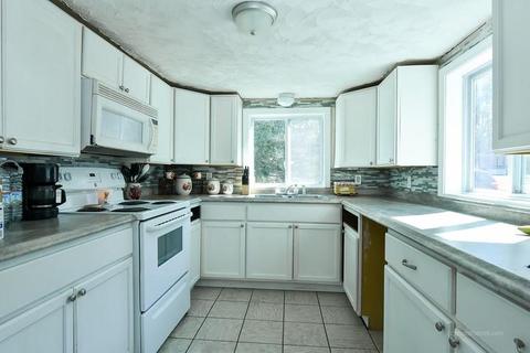 22 Everson Dr, Glocester, RI 02814 photo 8