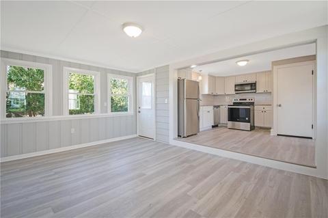 91 Park View Ave, Warwick, RI 02888 photo 8