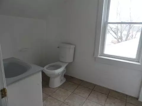 88 Reed St, Warwick, RI 02886 photo 13