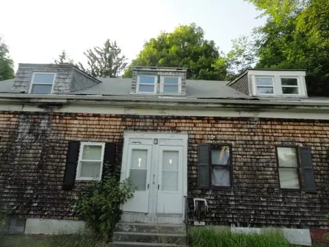 88 Reed St, Warwick, RI 02886 photo 3