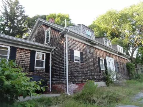 88 Reed St, Warwick, RI 02886 photo 2