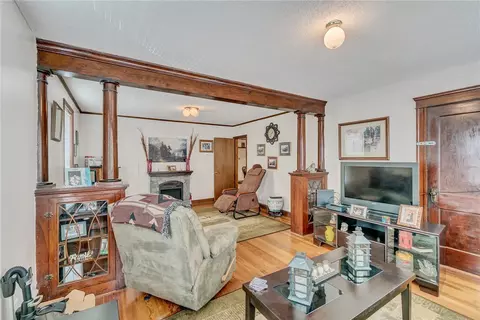 118 Kennedy St, Woonsocket, RI 02895 photo 2
