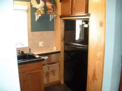 75 Point Ave, Warwick, RI 02889 photo 33