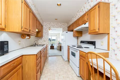 274 Shore Rd #B, Westerly, RI 02891 photo 9