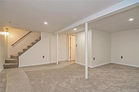 103 Nancy Ct, Woonsocket, RI 02895 photo 29